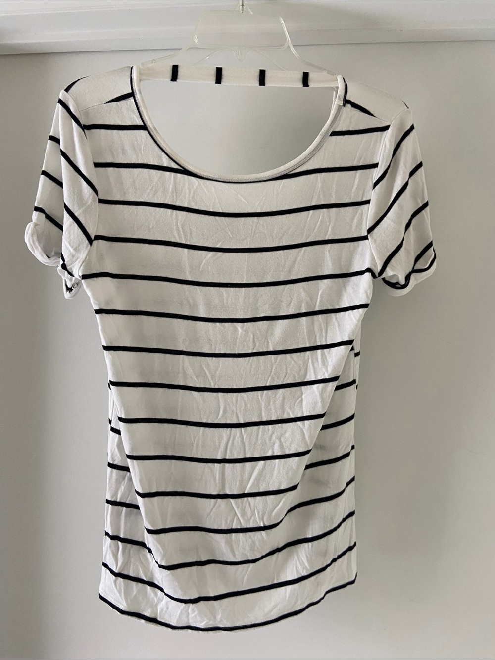 Classic White Scoop Neck Short Sleeve Tee with Black Stripes